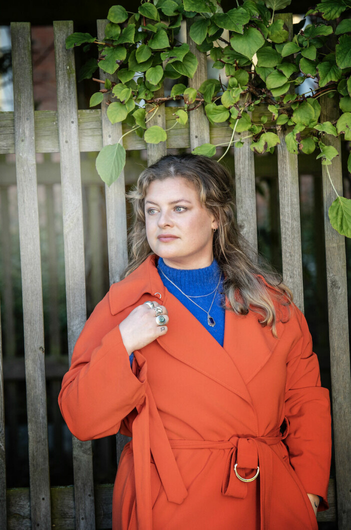 Regissören Amanda Erixon Ekelund kunde inte väja för filmen om pappan.