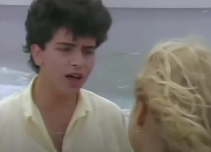 Glenn Medeiros was a teen star in the '80s. Glenn Medeiros.