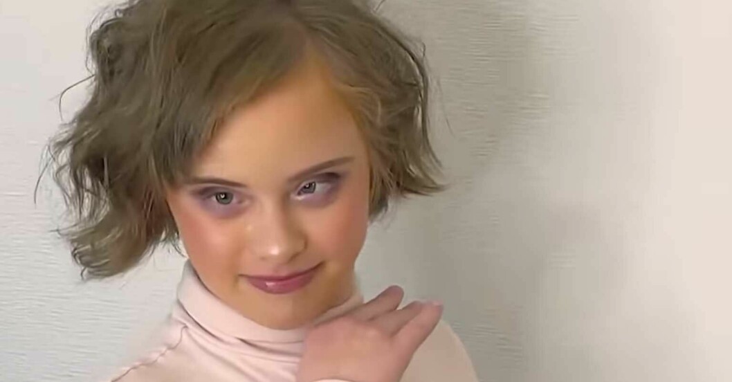 Stacy är väldigt nöjd med sin nya look!