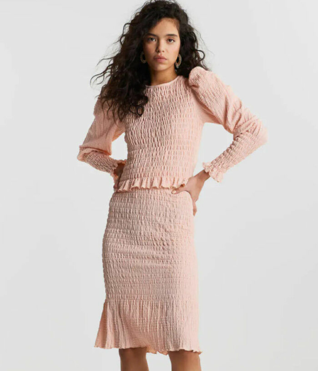 rosa smockat set från gina tricot