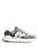 Sneakers i grå och vit färgställning från New Balance hos Arket.