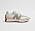 Vita och beige sneakers i modell 327 från New Balance.