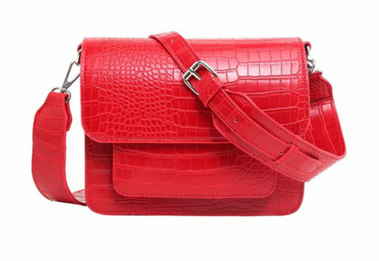 snygg outfit i rött och rosa – röd väska från Hvisk