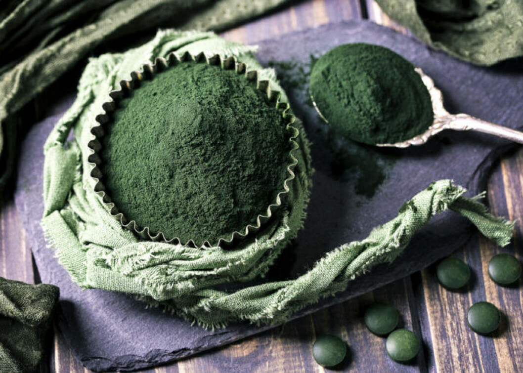 Algen spirulina innehåller mycket omega 3.