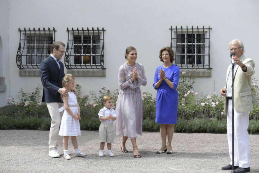 Kronprinsessan Victoria 41 år, firade med familjen på Solliden