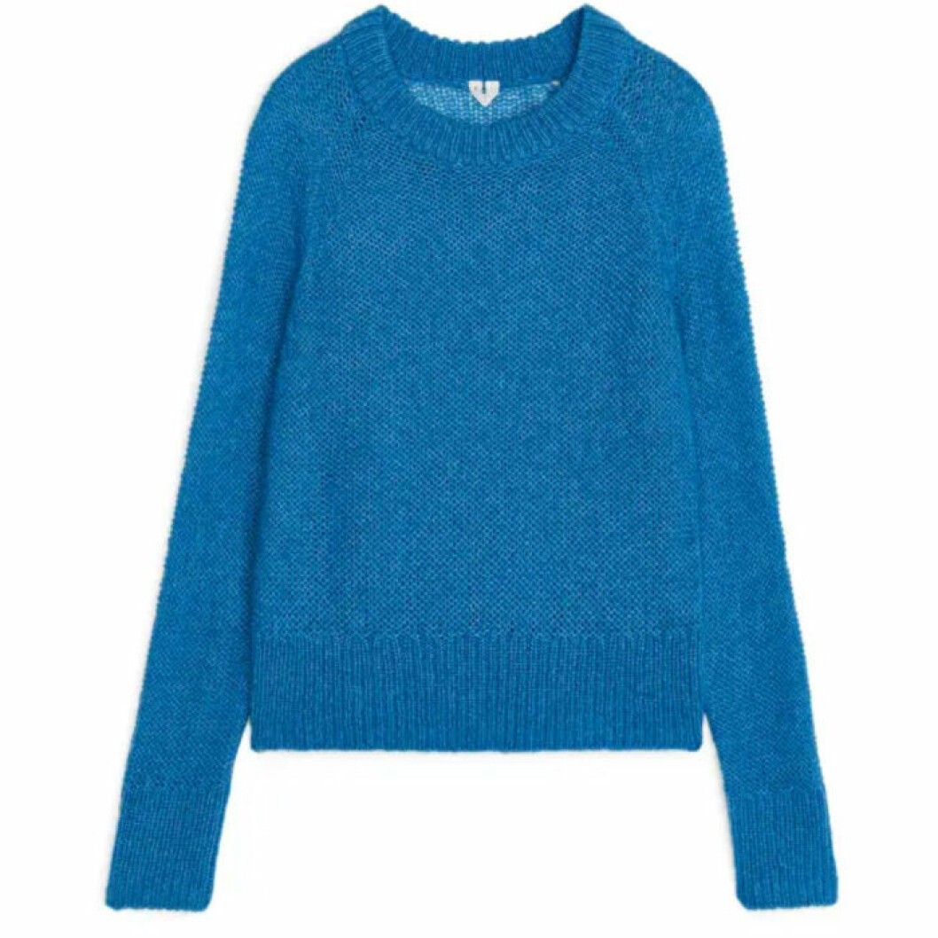 Blå stickad tröja från ARKET