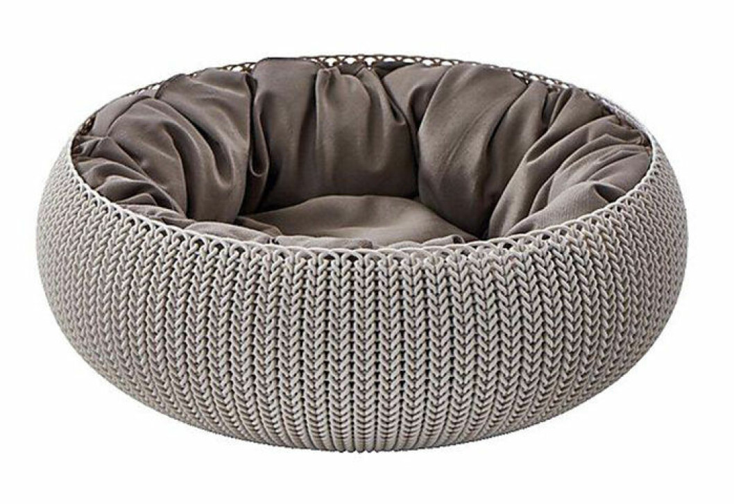 Stilren säng för katten eller hunden, från Clas Ohlson