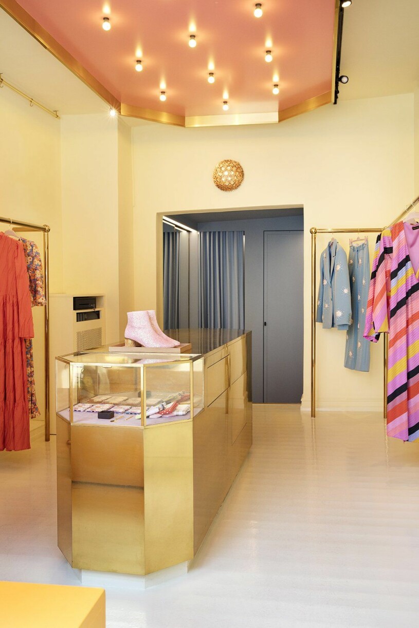 Hälsa på i Stine Goyas butik och bli på gott humör.