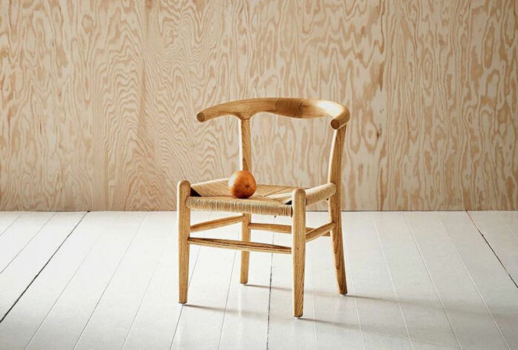Designad trästol för barn