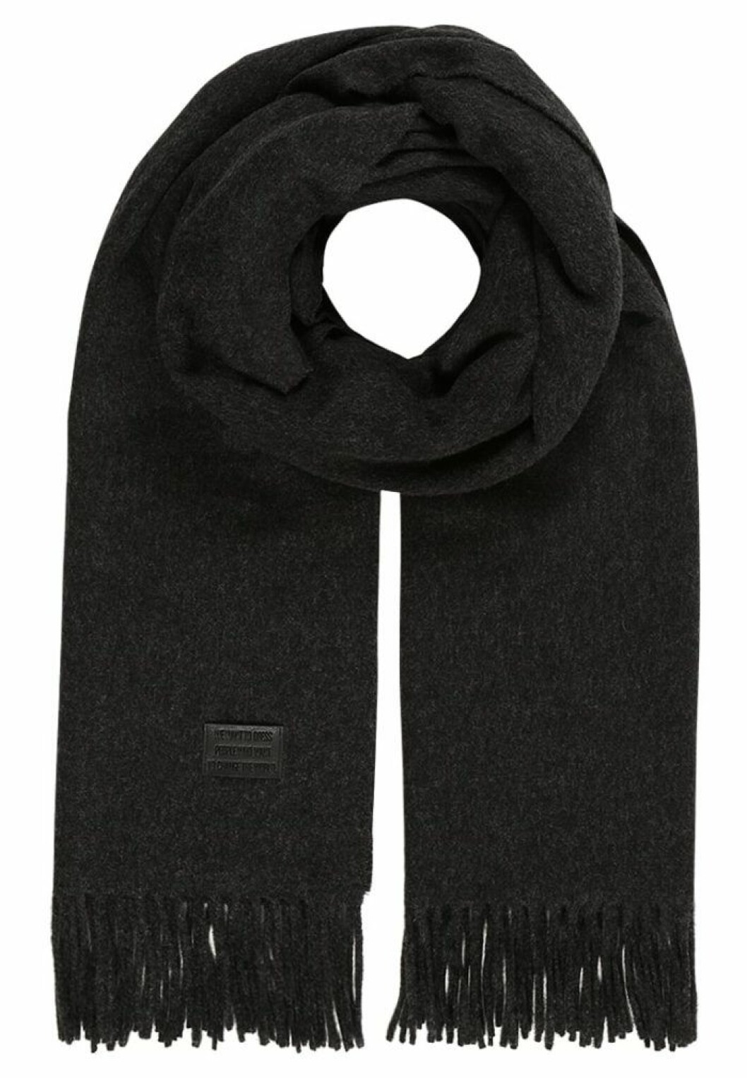 Halsduk från <a href="https://apprl.com/sv/pd/4UJe/" target="_blank" rel="noopener">J. Lindeberg</a>.