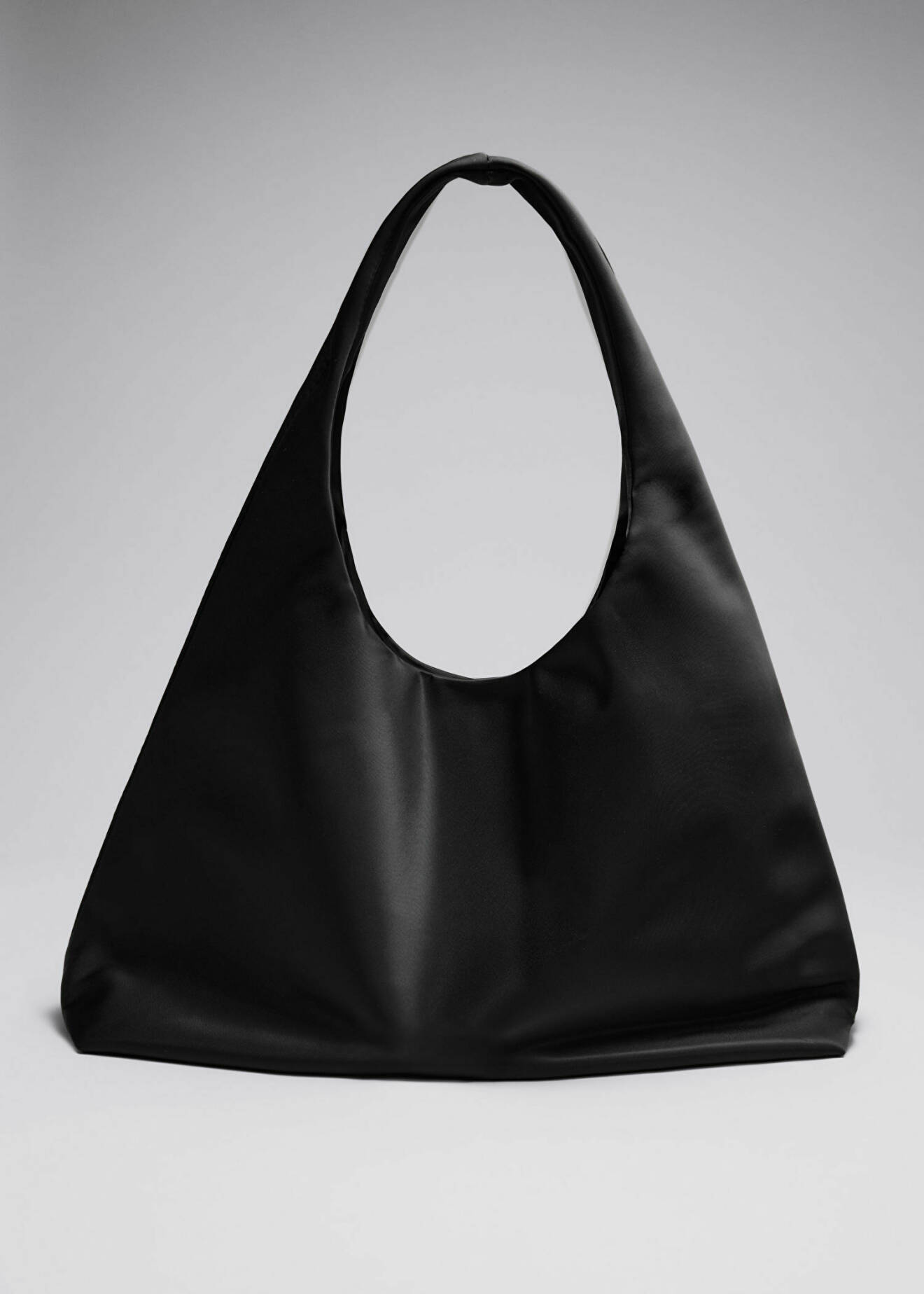 stor svart väska för dam från &amp; Other Stories