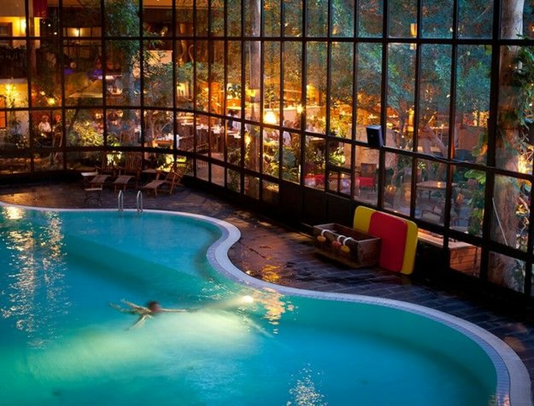 I Vemdalen kan du njuta av ett riktigt varmt och mysigt spa. en pool