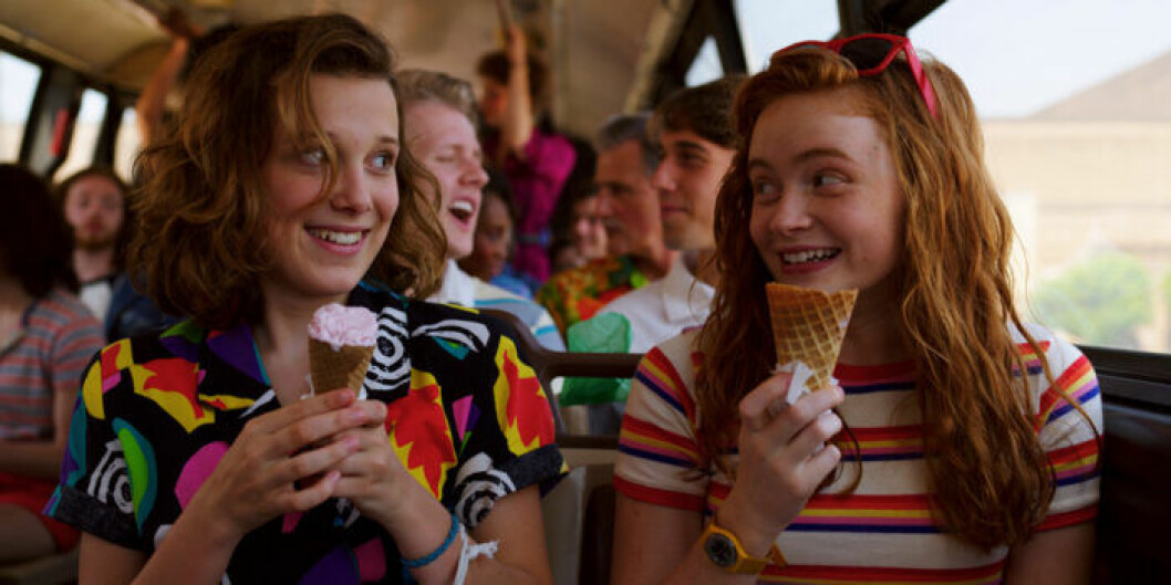 Eleven och Max hittar varandra i säsong 3 av <em>Stranger Things</em>. Foto: Netflix Eleven och Max i Stranger Things 3.