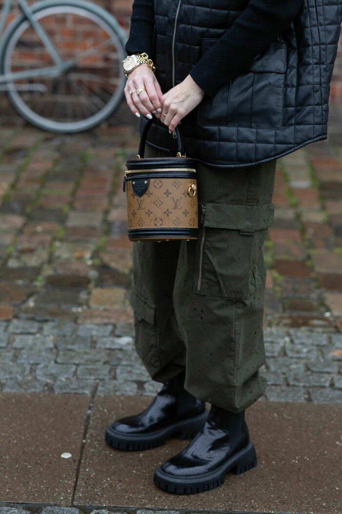 street style med boots