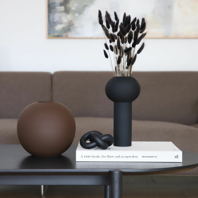 Foto: Cooee design minimalistiskt stilleben på soffbord