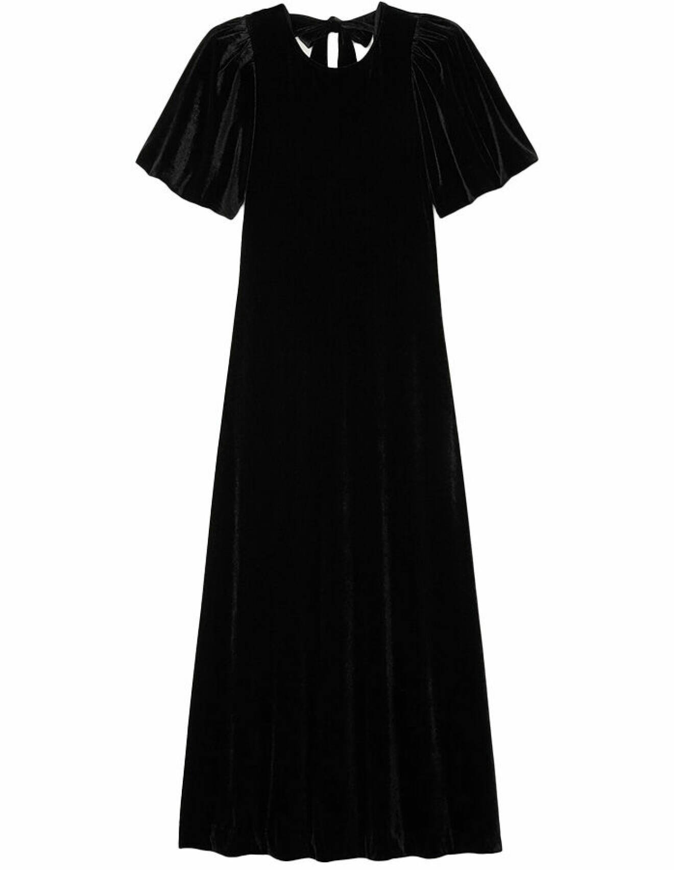 svart maxiklänning i sammet med rosett baktill och korta ärmar från inwear