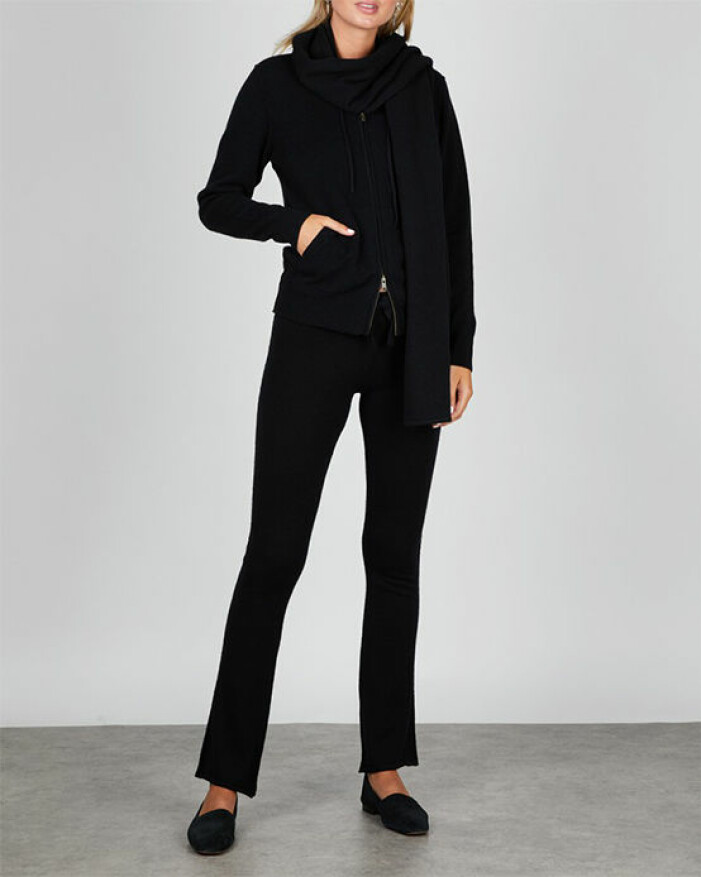 svart set lisa yang