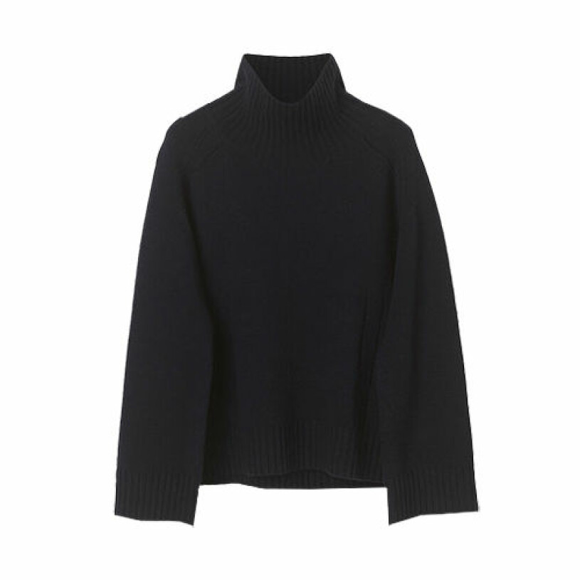 svart stickad tröja från by malene birger