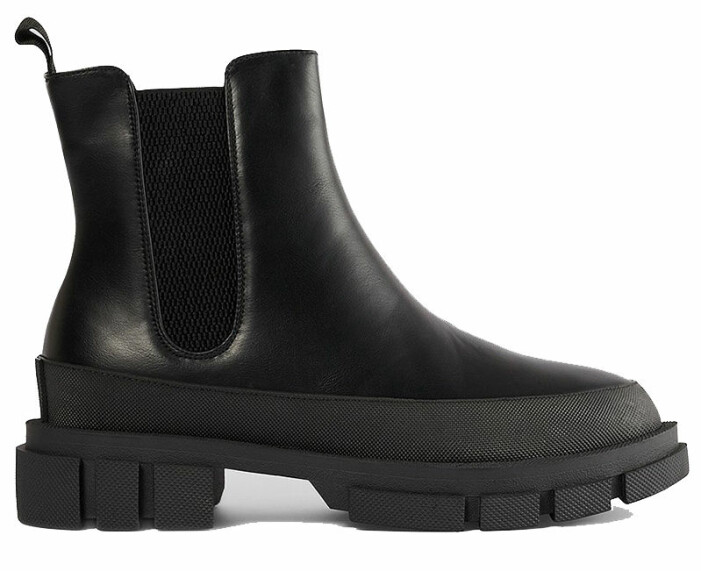 svarta chunky boots nakd