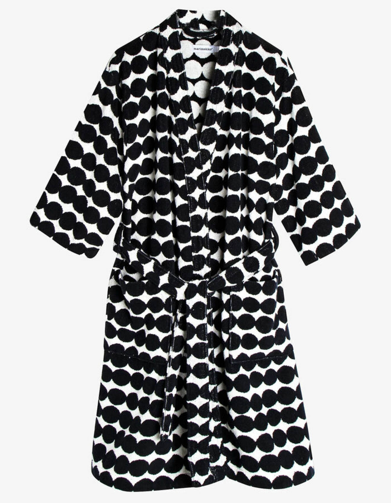 svartvit mönstrad morgonrock för dam från Marimekko
