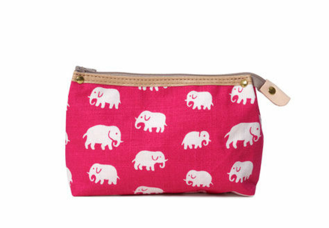 Mellan: Elefant Lin, ca 280 kr, Svenskt Tenn. Elefant Lin, ca 280 kr, Svenskt Tenn.