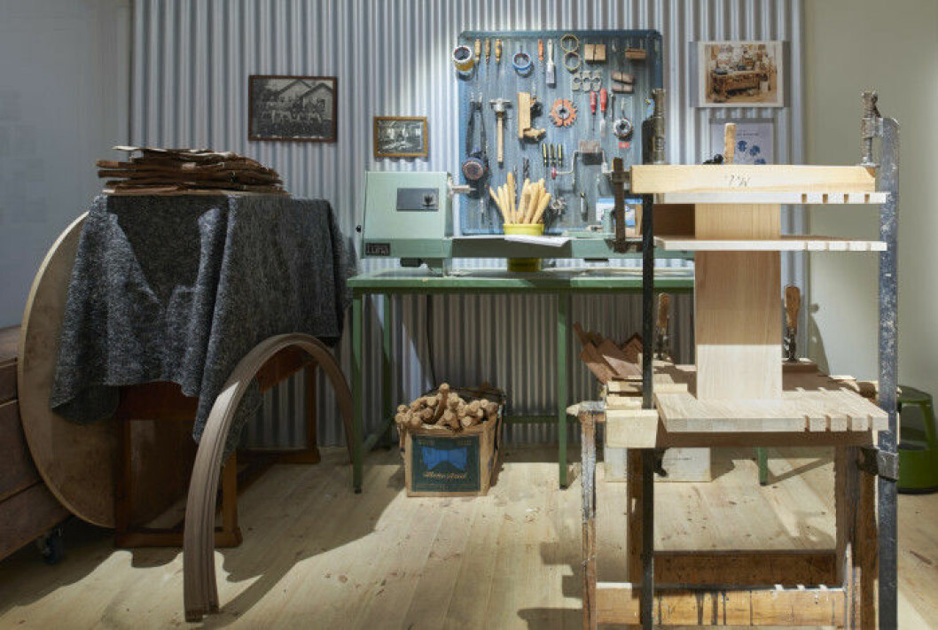 Utställningen Närodlad design öppnar 16 september och pågår till och med 6 november i butiken på Strandvägen 5 i Stockholm. Utställningen Närodlad design öppnar den 16 september och pågår till och med 6 november i butiken på Strandvägen 5 i Stockholm.