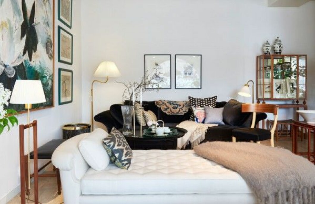 En annan klassiker att drömma om är Josef Franks <em>Couch 775</em> för Svenskt Tenn. Mått 201x84x42 cm. Pris 30 400 kr exkl tyg. svenskttenn_spring-interior_04