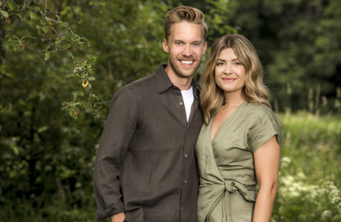 Jonas Lundmark och Louise Gustafsson i <em>Gift vid första ögonkastet</em>. Jonas Lundmark och Louise Gustafsson i Gift vid första ögonkastet.