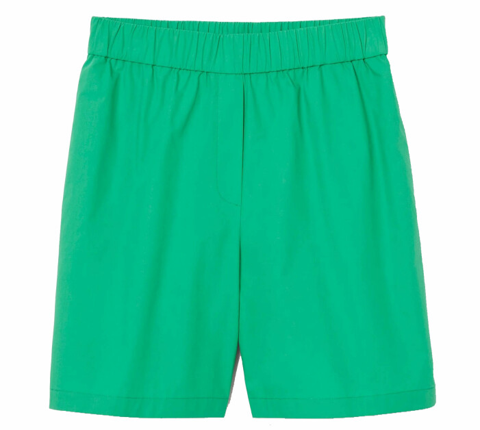 Klicka på bilden för att komma direkt till shortsen. gröna shorts dam linne