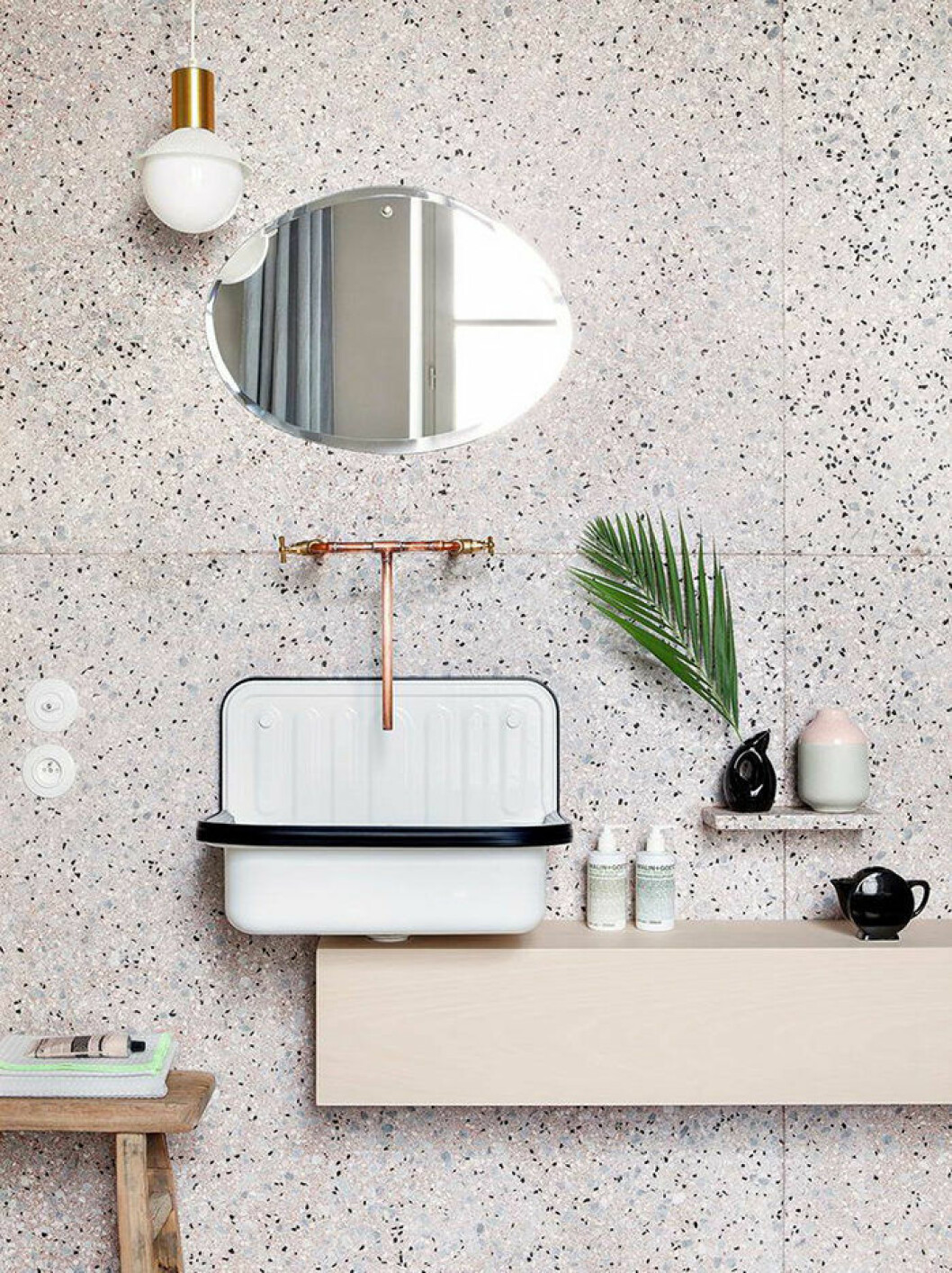 Foto via: <a href="https://www.myhomedesign.fr/envie-de-terrazzo/" target="_blank" rel="noopener">My Home Design</a> Vad är terrazzo? Låt den snygga stenen ta plats i badrummet