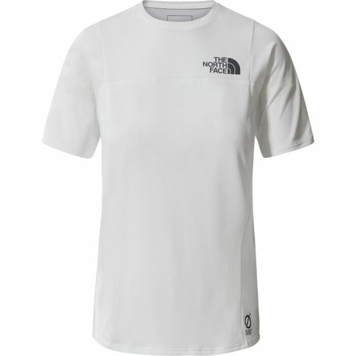 T-shirt, The North face. Vit t-shirt med korta ärmar och svart logga på bröstet. T-shirt från The North face.