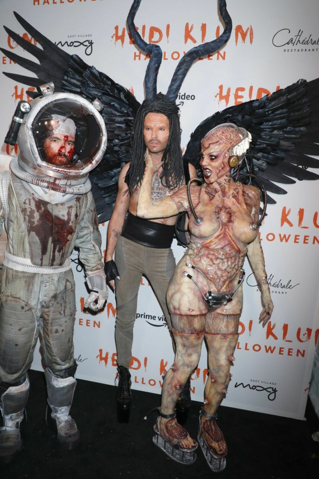 Tom Kaulitz, Bill Kaulitz och Heidi Klum. Tom Kaulitz, Bill Kaulitz och Heidi Klum på halloween 2019