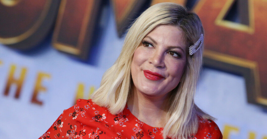 Tori Spelling har skrivit om sin ansträngda ekonomi i sina memoarer. Tori Spelling