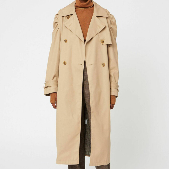 trenchcoat hope