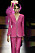 Glittriga rosa outfits hos Armani Privé.