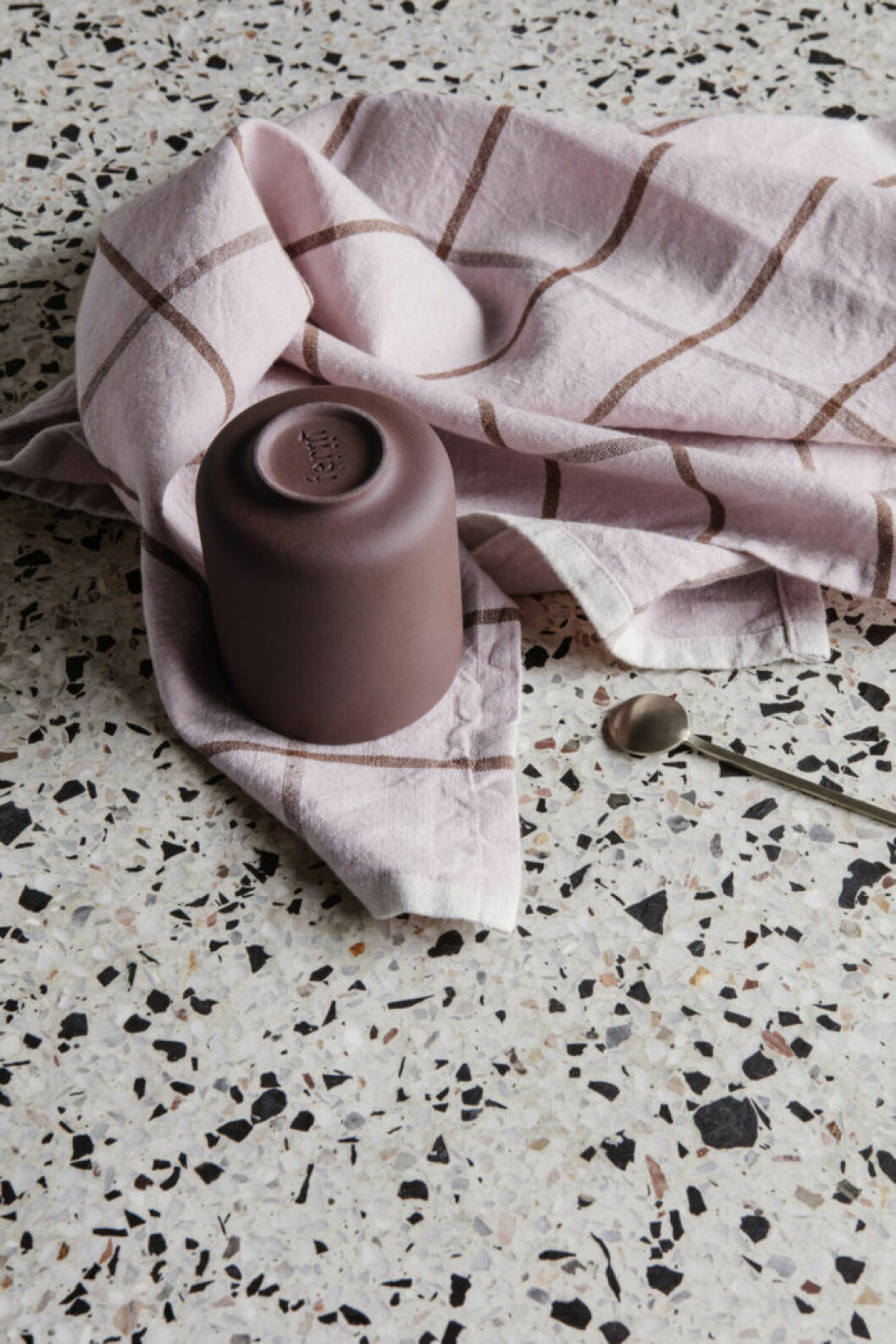 Foto: Ferm living Rutiga kökstextilier är trendigt