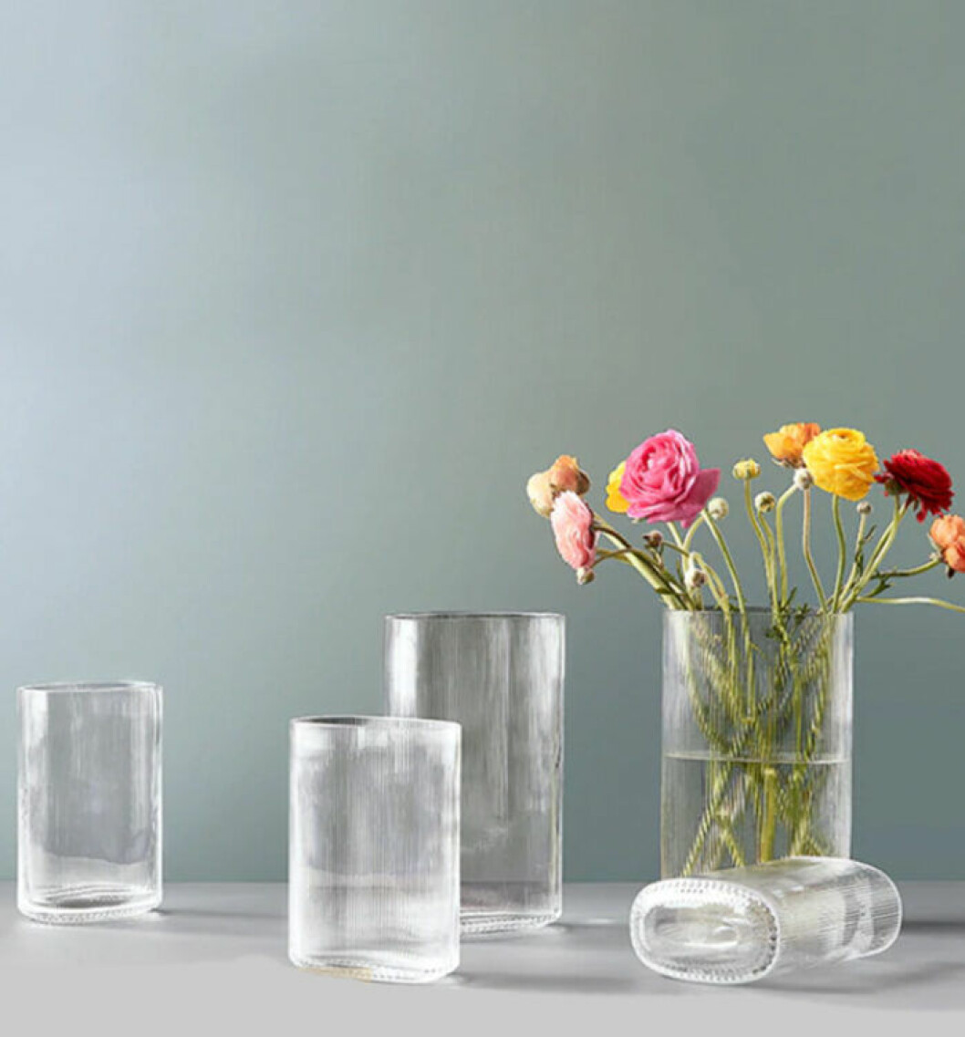 Vacker tulpan i glas