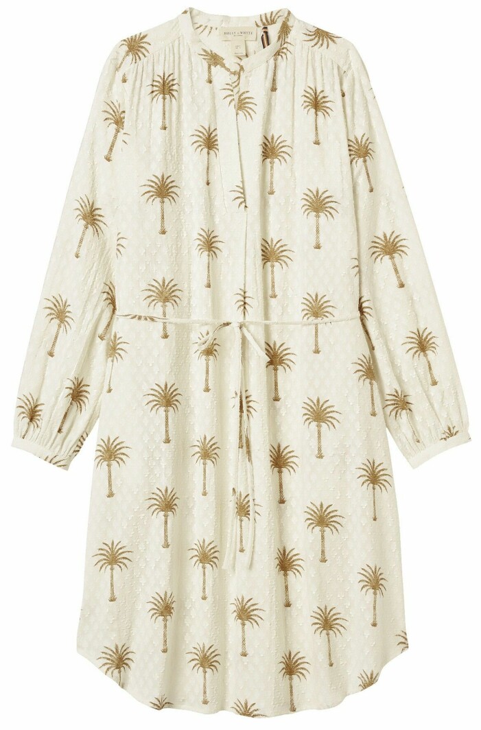 Tunika i bomull, S–XXL, 399 kr, Lindex. <a target="_blank" rel="nofollow" href="https://do.lindex.com/t/t?a=1200827919&as=1218462148&t=2&tk=1&url=https://www.lindex.com/se/p/8420711-7488-vit-monstrad-langarmad-klanning&epi=FE-mod—ledigaplagg-lindex-tunika-">Klicka på bilden för att komma direkt till den.</a> Tunika från Lindex.