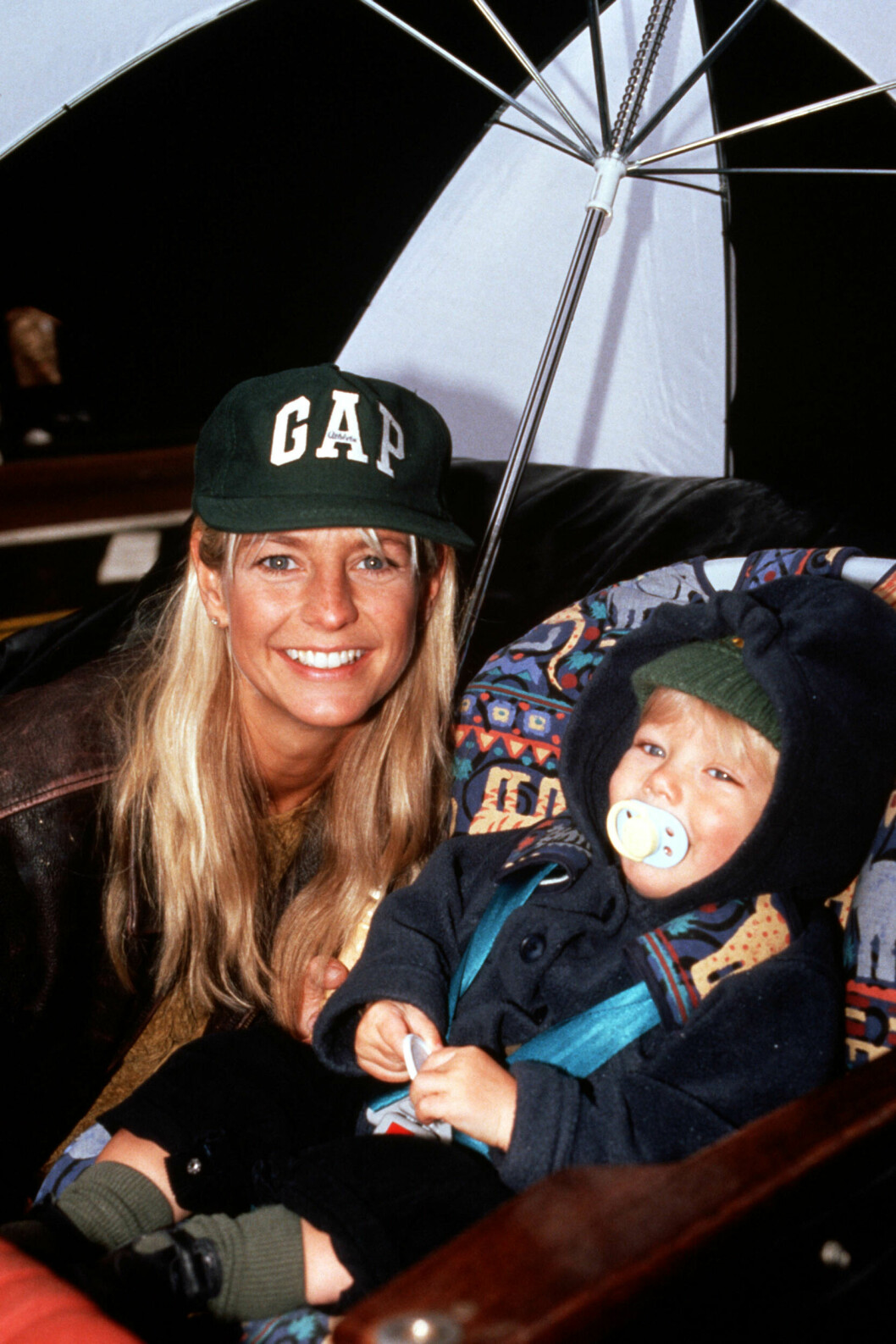 Ulrika Jonsson med sonen Cameron.