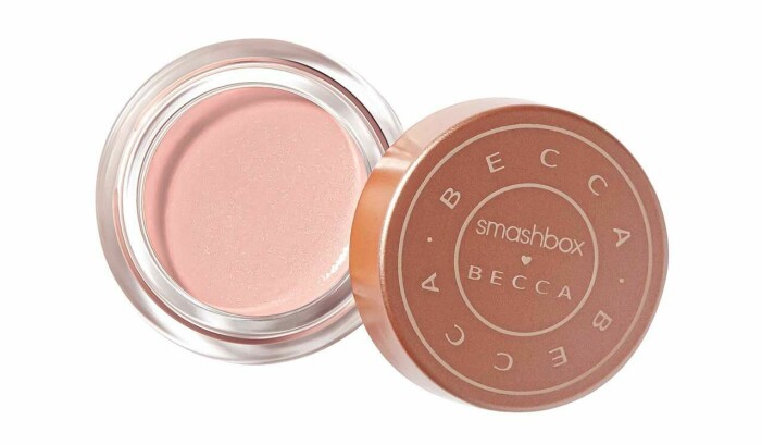 Under Eye Brightening Corrector från Becca. Under Eye Brightening Corrector från Becca.