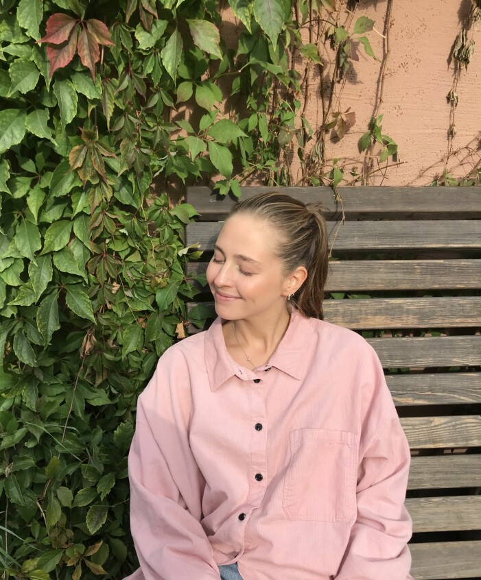 En gång i månaden förvandlar PMS livet till ett litet helvete för Alva Bohman. Alva Bohman i Stockholm lider av PMS och PMDS
