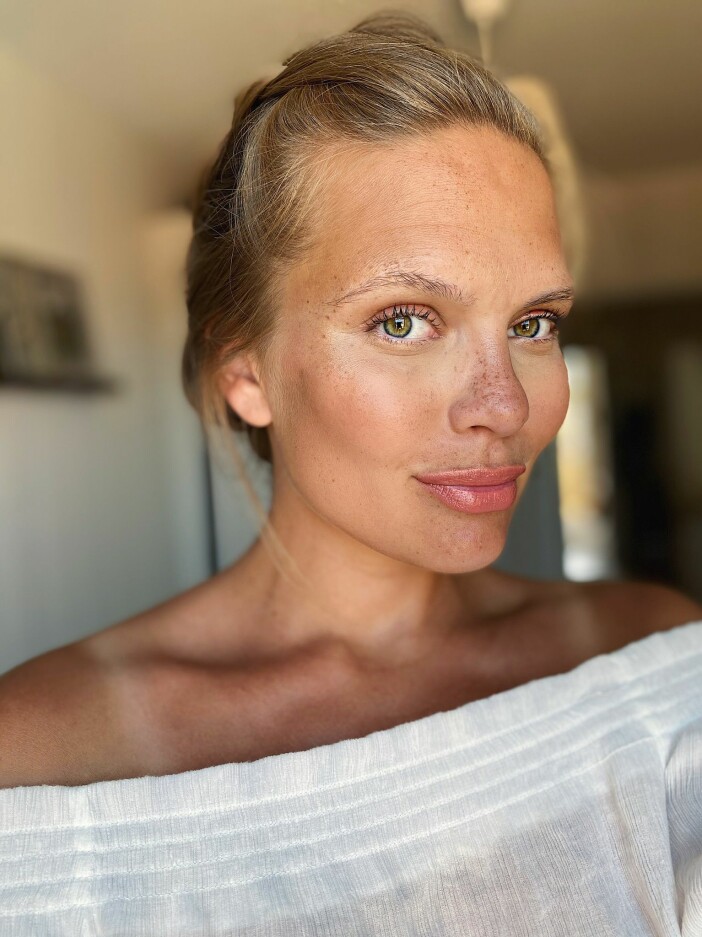 Åsa Engström fick ställa om livet när hon fick beskedet att hennes äggstockar var på väg att sluta producera ägg.
