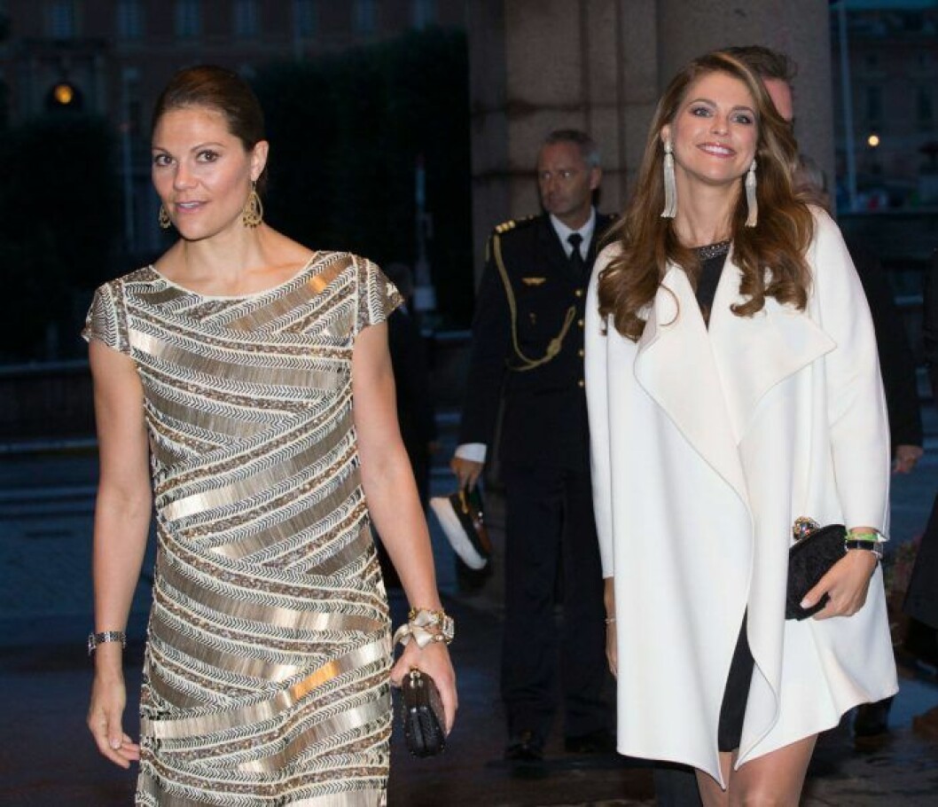 Lika, men ändå så olika. Kronprinsessan Victoria och prinsessan Madeleine.