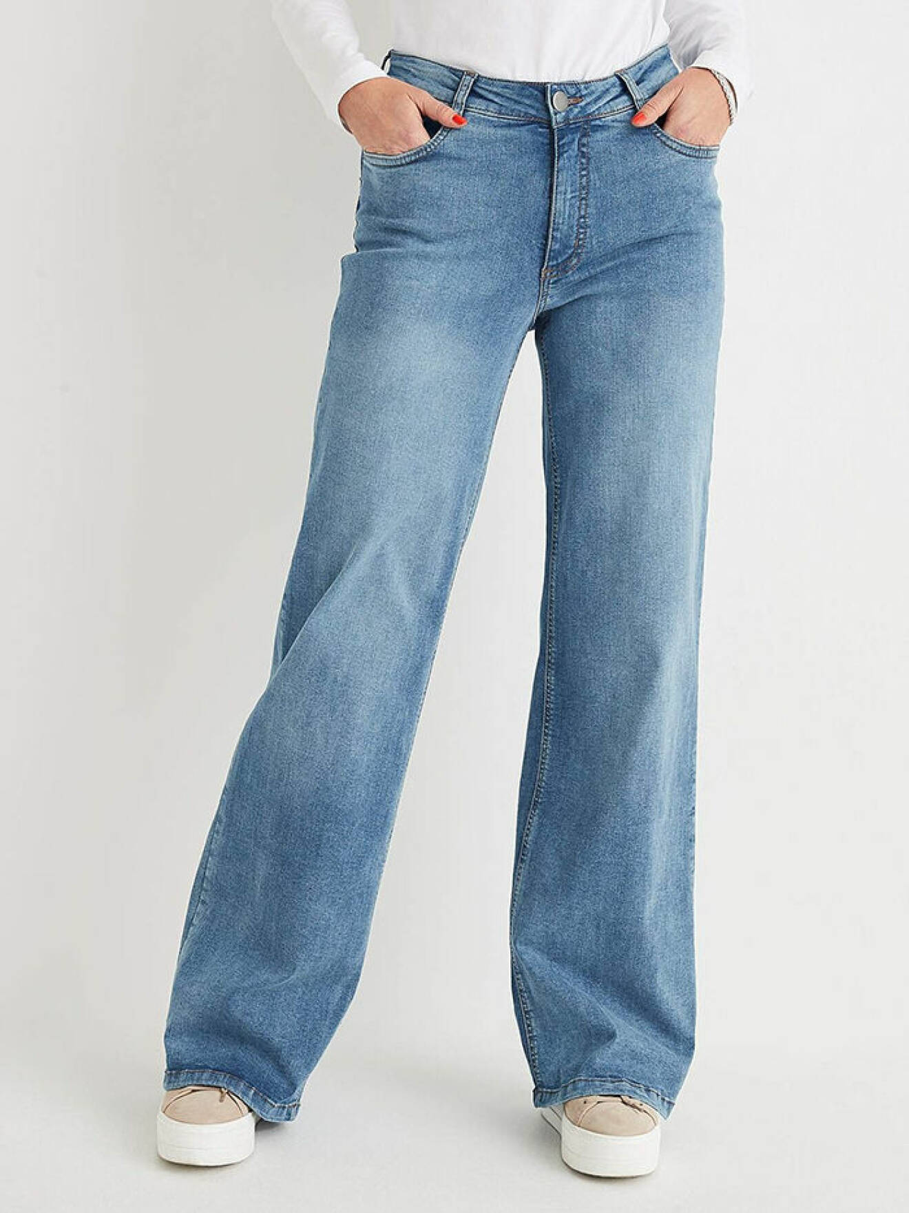 Ljusa vida jeans för dam från Cellbes