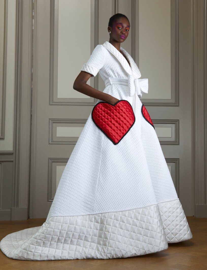 Den skräddarsydda quiltade morgonrocken är som en gullig och varm kram för själen. Viktor & Rolf