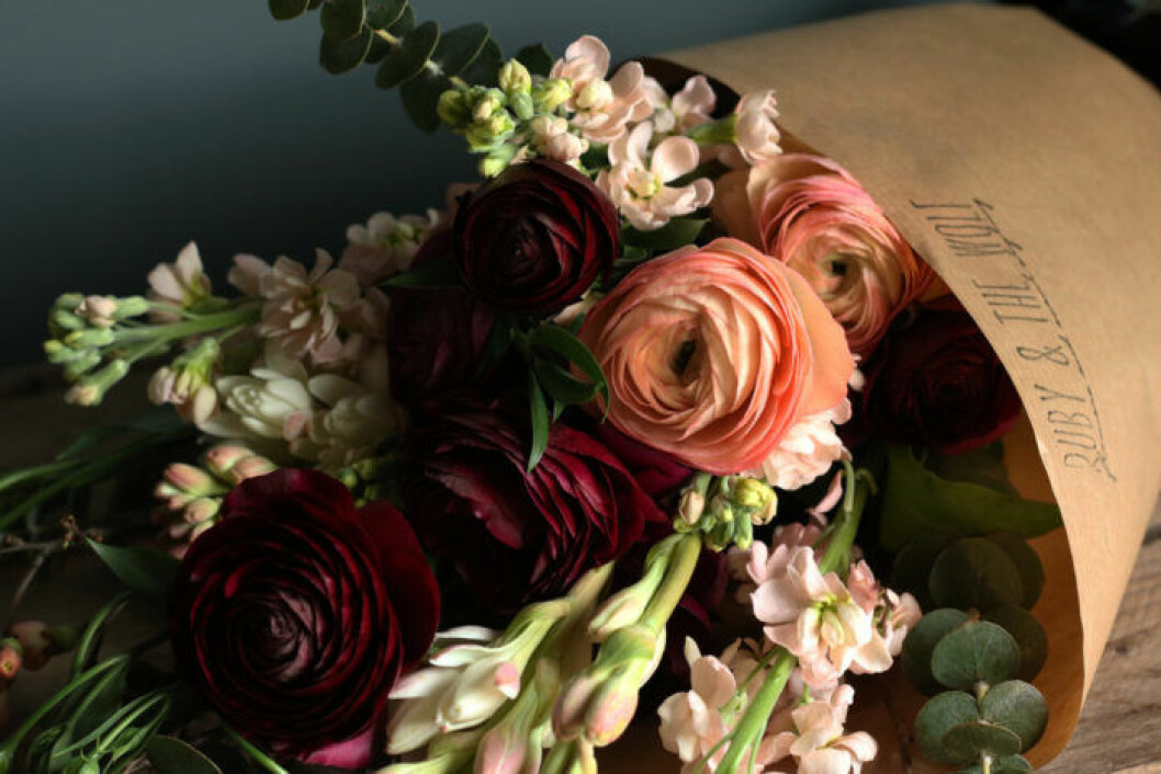 Foto: <a href="http://rubyandthewolf.com/blog/2016/2/17/peachy-keen-for-valentines-day" target="_blank">Ruby & the wolf</a> vinterns-snittblommor-trender