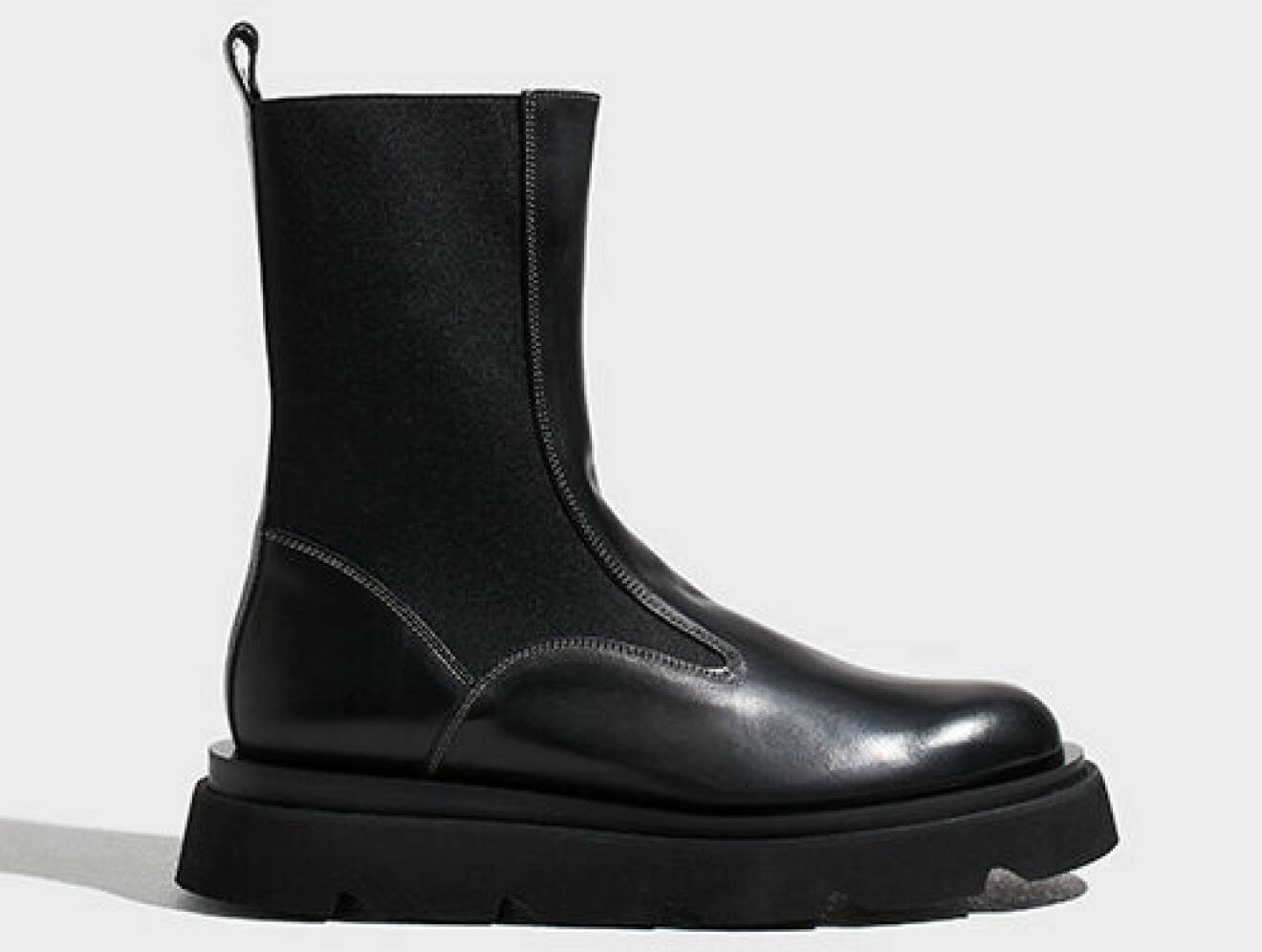 svarta chunky boots med vita sömmar för dam från ATP Atelier