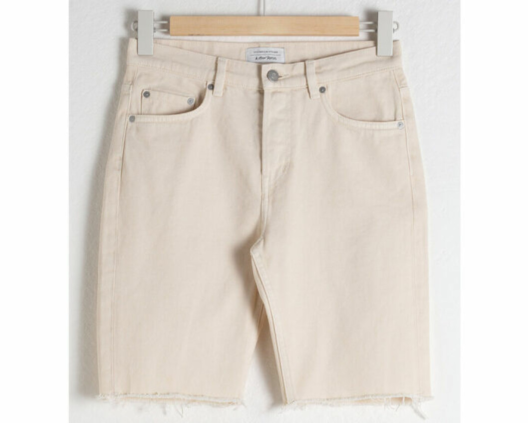 Jeansshorts i längre modell