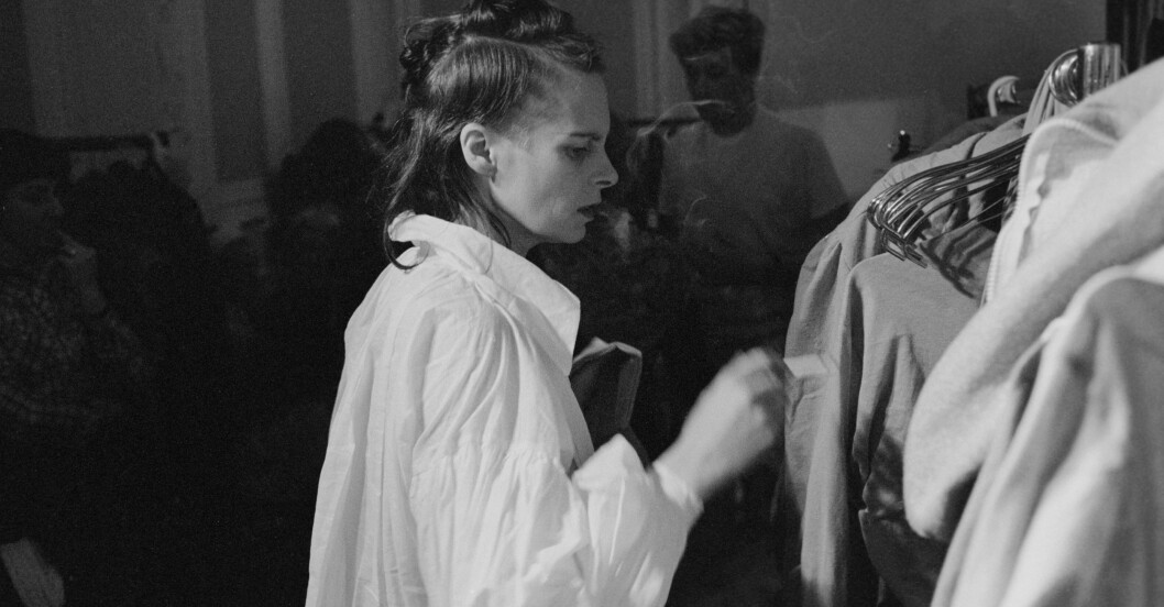 Vivianne Westwood i vit skjorta oversized - modell