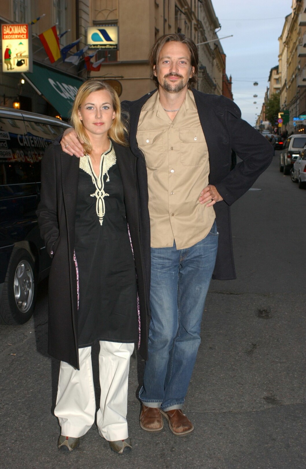 Sanna Lundell och Wille Crafoord ute på stan 2002. Sanna Lundell och Wille Crafoord ute på stan 2002.